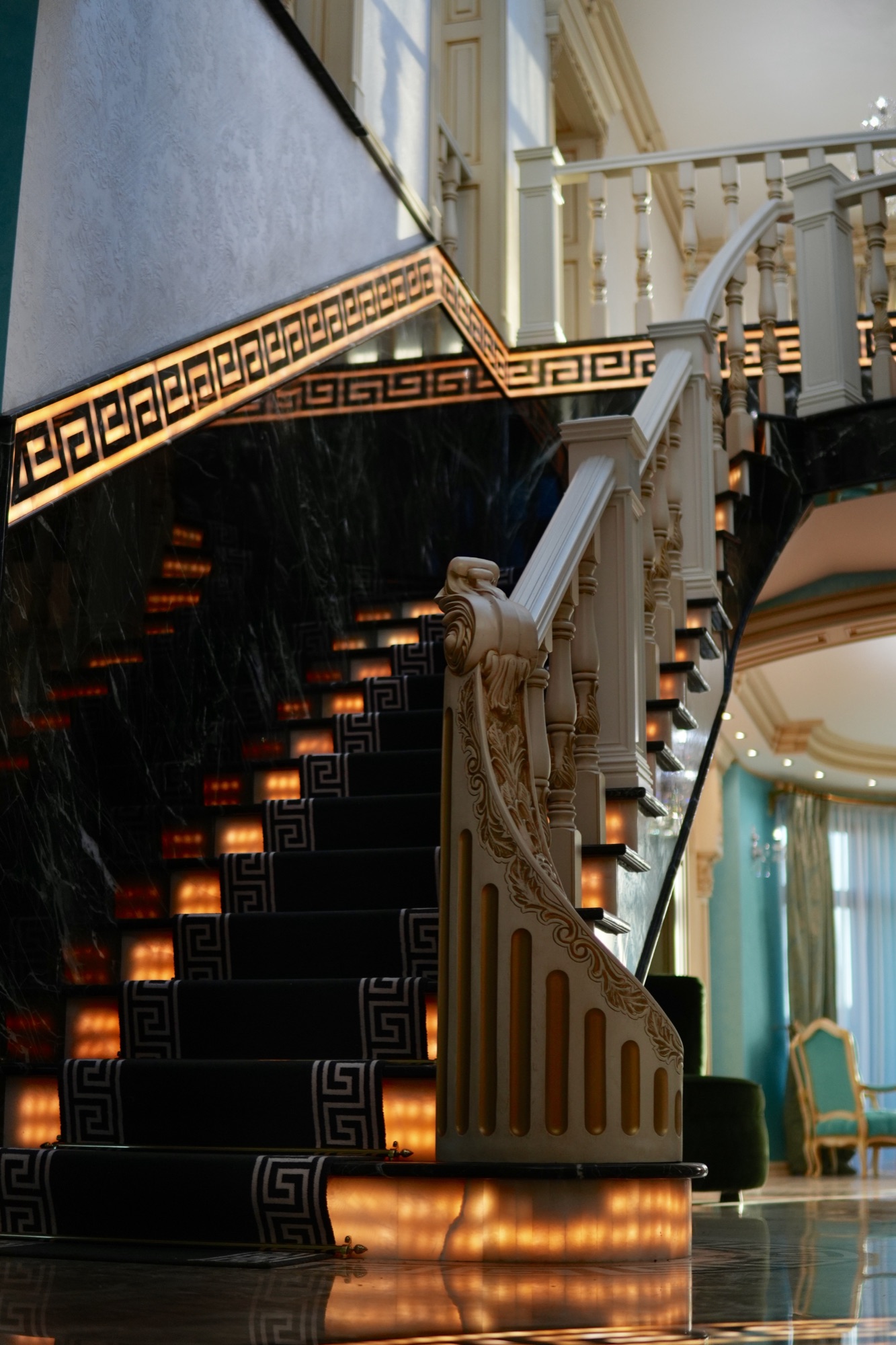 Monumental Staircase